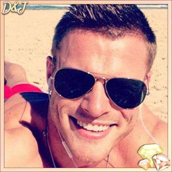 Diamonds & Jules Other - 💎✨ Black and Silver Aviator Sunglasses